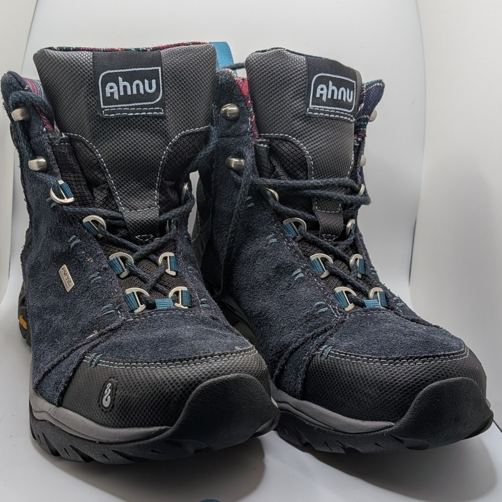 Ahnu Women's Winter Boots - Blue and Gray
